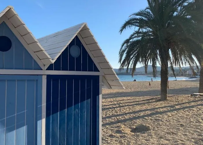 Ormarine By Interhome Daire Le Lavandou